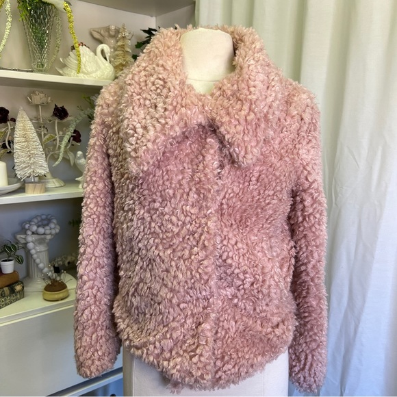 Bishop and Young Pink Fuzzy Oversized Collar Jacket - Picture 1 of 10